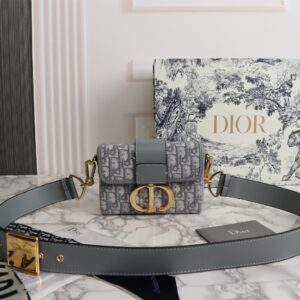Dior 30 Montaigne Mini Box